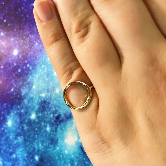 NEW!💙💎💛MODERN! MINIMALIST GOLDEN RING!💛💎💙6.5 - Picture 3 of 8